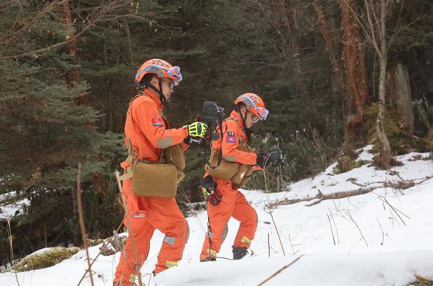 西藏林芝：森林消防紧贴任务实际 打好冰雪灾害救援“提前仗”