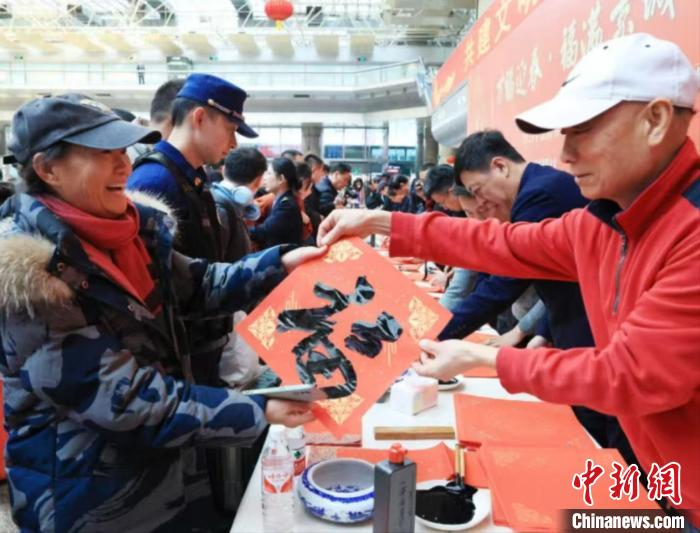 中国铁路北京局23日预计发送旅客118万人次 拟增开列车204列